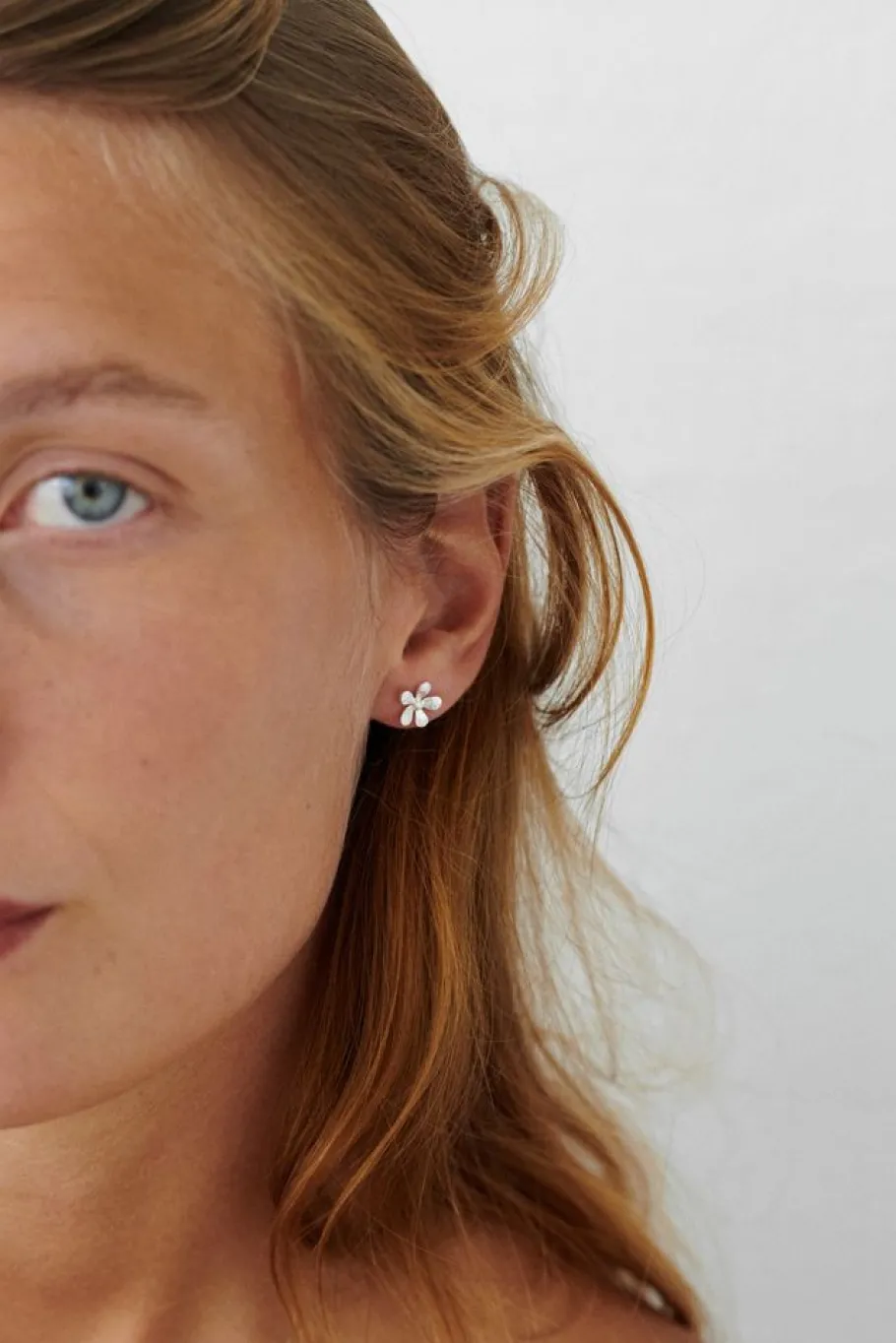 Pernille Corydon Øreringe^Wild Poppy Earsticks